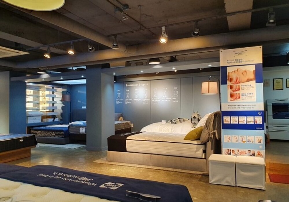 Patient lounge