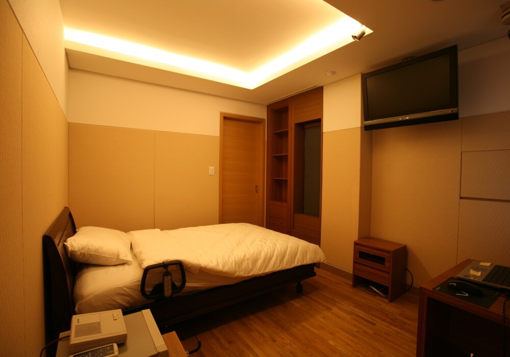 Sleep study room